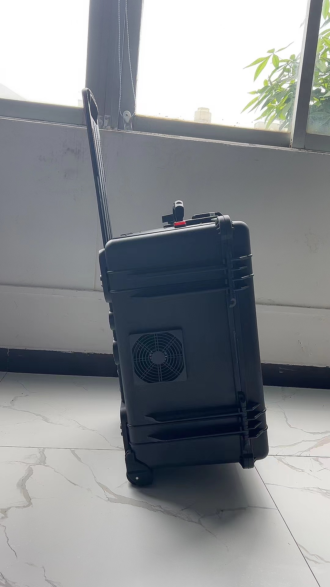 汝阳手拉箱型移动通信干扰器